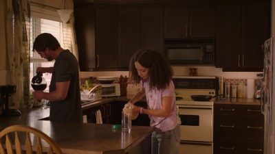 The_Last_of_Us_S01E01_mkv2412.jpg